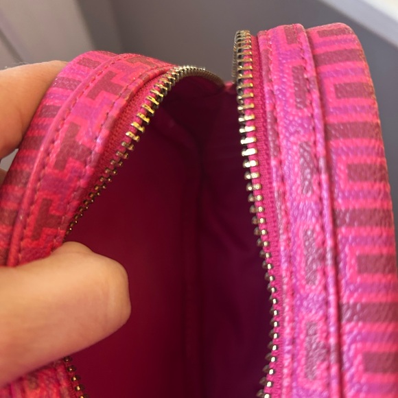 Cute Tory Burch Pink Coated Canvas Cosmetic Case - Picture 4 of 6